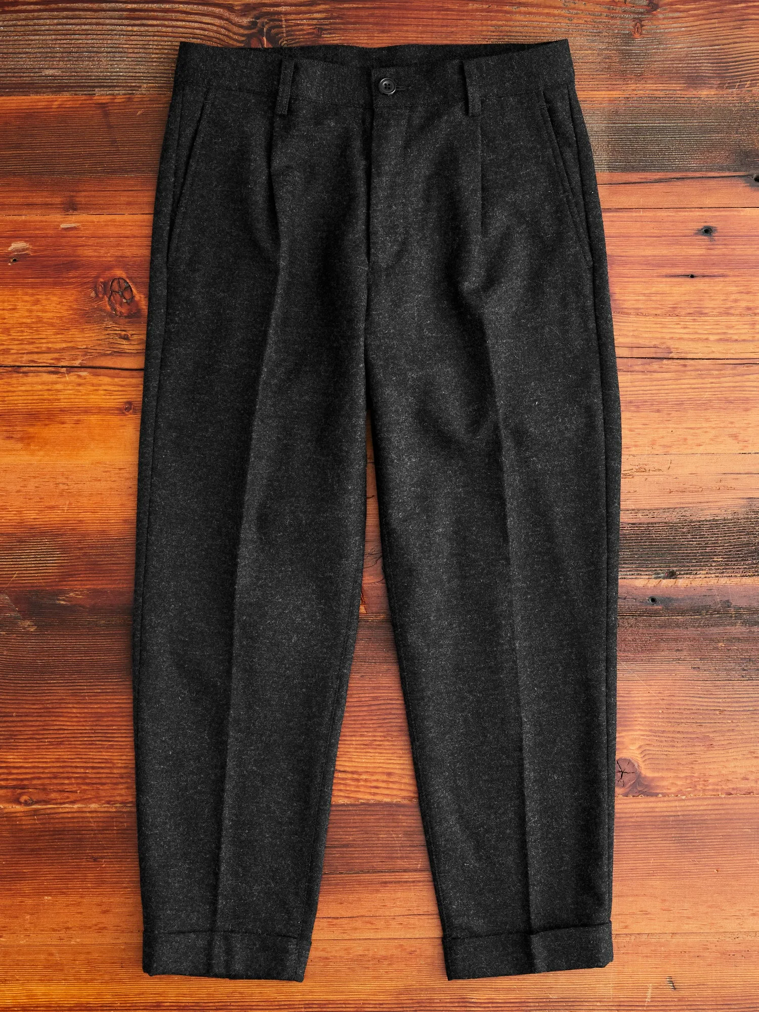 1-Pleat Wool Cashmere Trouser in Charcoal